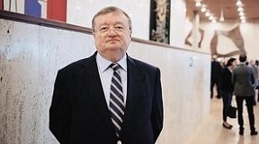 Постоянный представитель России при ЮНЕСКО А.И.Кузнецов дал интервью газете "Известия"